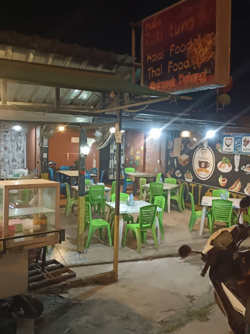 เซ้งร้านอาหารตรงสามแยกไฟแดงอ่าวนาง