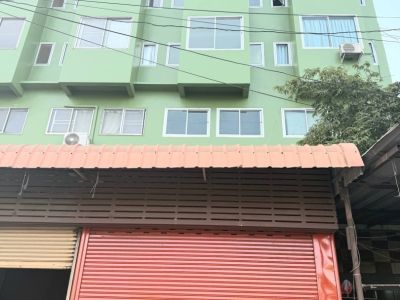 ให้เช่า : อาคารพาณิชย์ 4 ชั้นครึ่ง + ดาดฟ้า