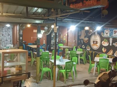 เซ้งร้านอาหารตรงสามแยกไฟแดงอ่าวนาง