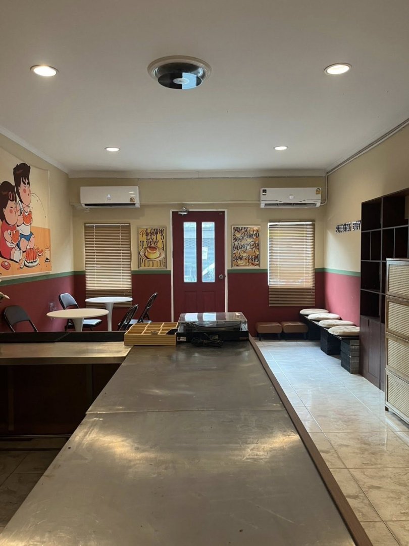 เซ้งร้านตกแต่งแล้วพร้อมเข้าอยู่ ซอยเสนานิคม 1 - ลาดพร้าววังหิน