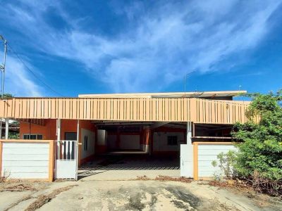 พื้นที่ทำธุรกิจให้เช่า — ติดถนนสายหลัก บางบัวทอง–สุพรรณบุรี อำเภอไทรน้อย นนทบุรี