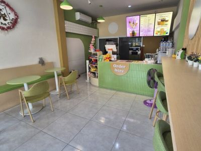 เซ้งร้านค่าเฟ่ต์ตกแต่งแล้ว อยู่ติดวัดเล่งเน่ยยี่2 อ.บางบัวทอง จ.นนทบุรี