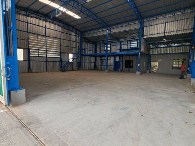 ให้เช่าโกดังถนนคุ้มเกล้า ลาดกระบัง