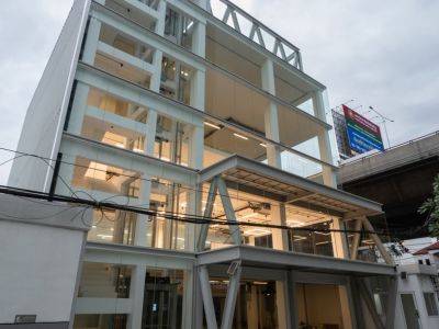 ขาย/เช่า ตึก 6 ชั้น รวมดาดฟ้า (พระราม 9 ซอย 54) วิวพาโนรามา ติดทางด่วน