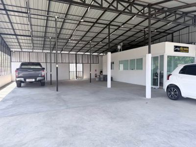 เซ้งด่วน ทำเลทอง ติดถนนสุขุมวิท บางแสน