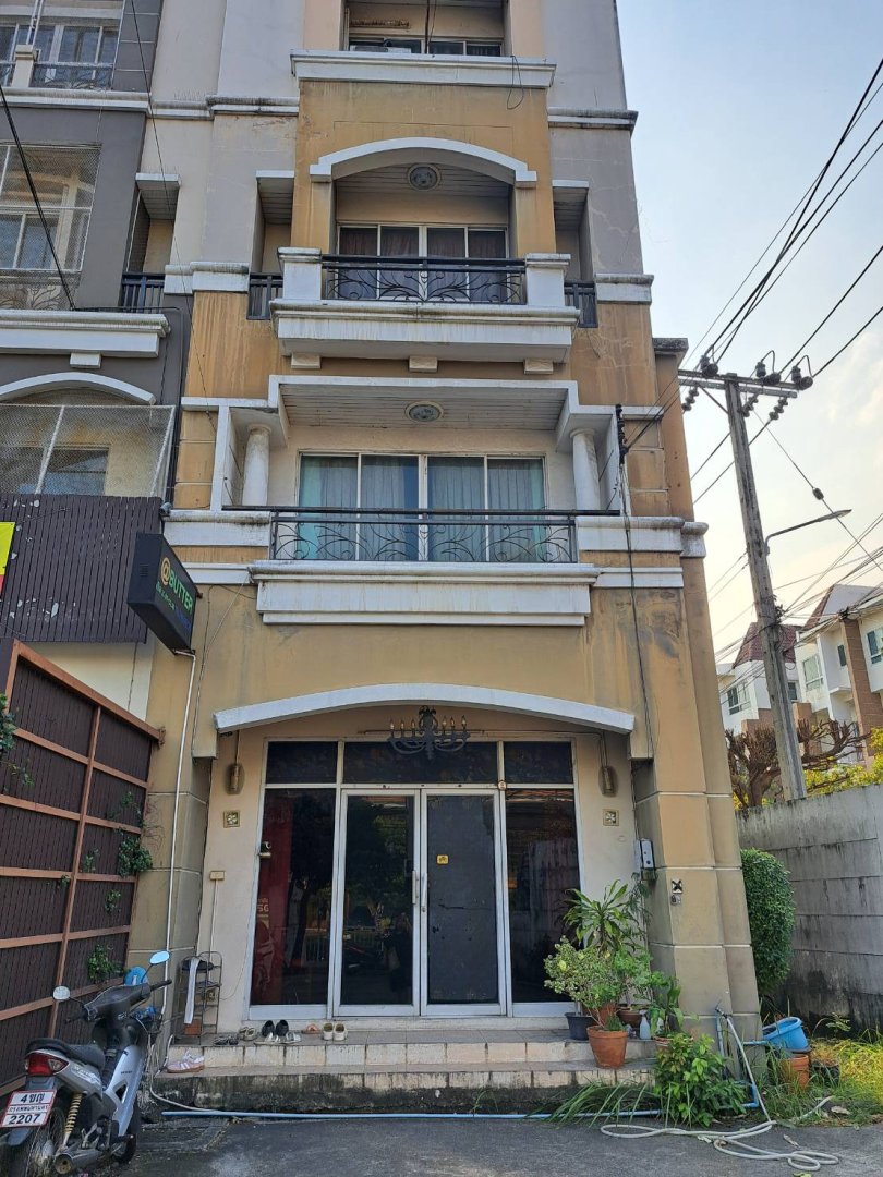 เซ้งร้านนวดพริตตี้ชื่อดังย่านเกษตรนวมินทร์กทม.