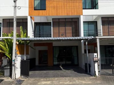 ให้เช่าทาวน์โฮม U Prompt สันทราย (เช่าอาศัย หรือทำโฮมออฟฟิศก็ได้)