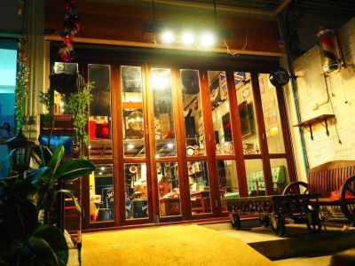 ให้เช่าตึกแถว 3 ชั้น พร้อมเฟอร์นิเจอร์ หน้าหมู่บ้านกิตตินคร ซอยบางปลา 2 ถนนเทพารักษ์