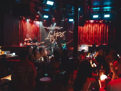 ปล่อยเซ้งด่วน Lightesss Thonglor ชั้น 5  ร้านใหญ่สุดใน Marche Thonglor