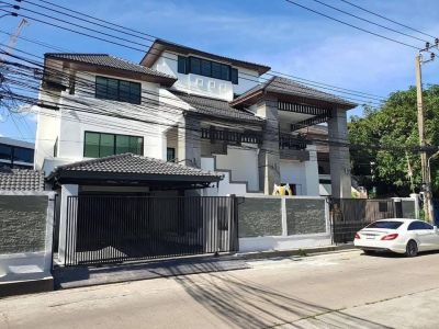 ให้เช่า โฮมออฟฟิศ พรีเมียม (ทาวน์อินทาวน์ - ศรีวรา)