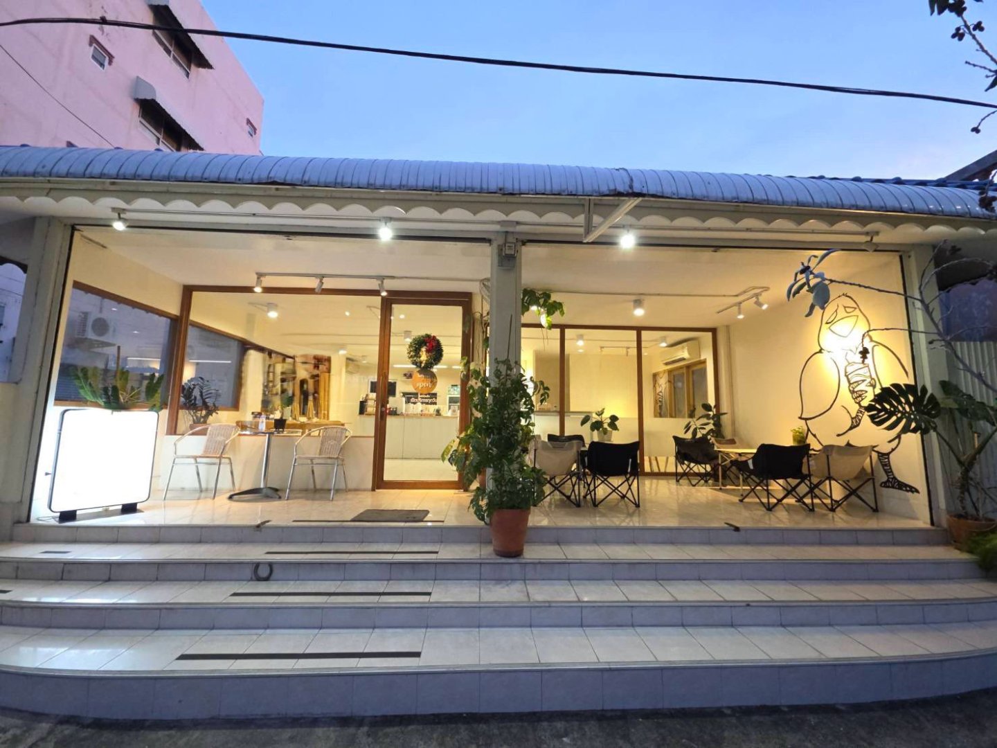 ประกาศเซ้งด่วนร้านคาเฟ่ พิกัด หน้าหมู่บ้านบัวทอง