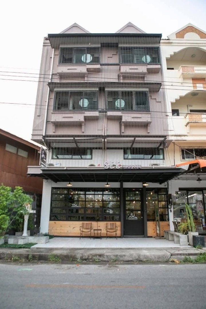 ให้เช่ากิจการHostel พิกัด ถนนวัวลาย