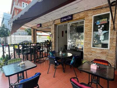 เซ้ง…ร้านกาแฟ& นั่งดื่ม ริมถนน ซอยบงกช 3
