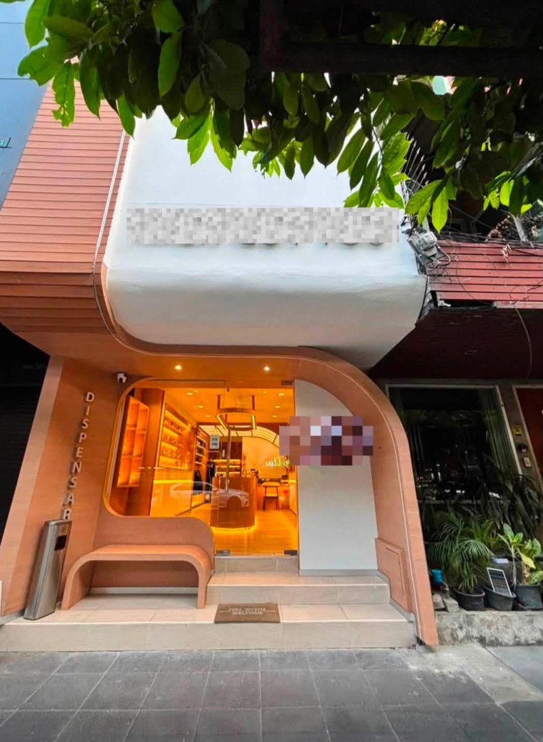 ร้านกัญชาในพร้อมพง  ถนนสุขุมวิท