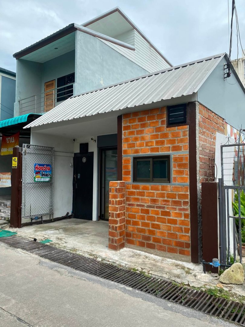 ให้เช่าร้าน ตั้งอยู่หลังมหาวิทยาลัยเชียงใหม่ ในซอยวัดอุโมงค์